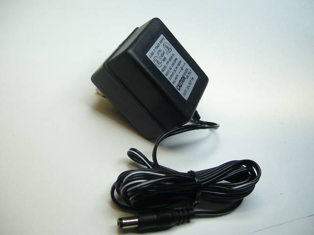 ADAPTOR DC 9V 300MA C+ 2.1HP