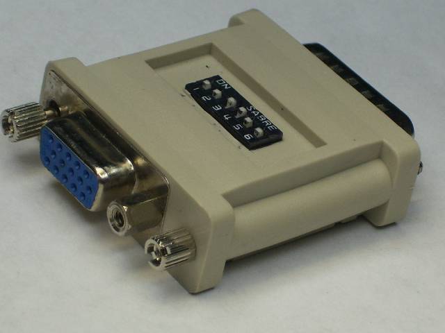 VGA ADAPTER DB15M/HD15F IVORY