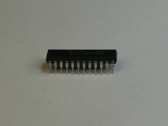 IC DIP 24PIN