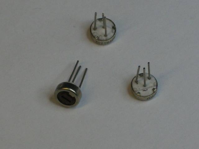TRIMPOT 100K ST TA SEAL PCMT ROUND