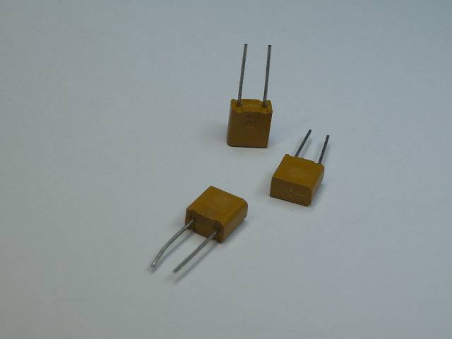 CAP TANT RDL 10UF 35V  10% 5LS BULK