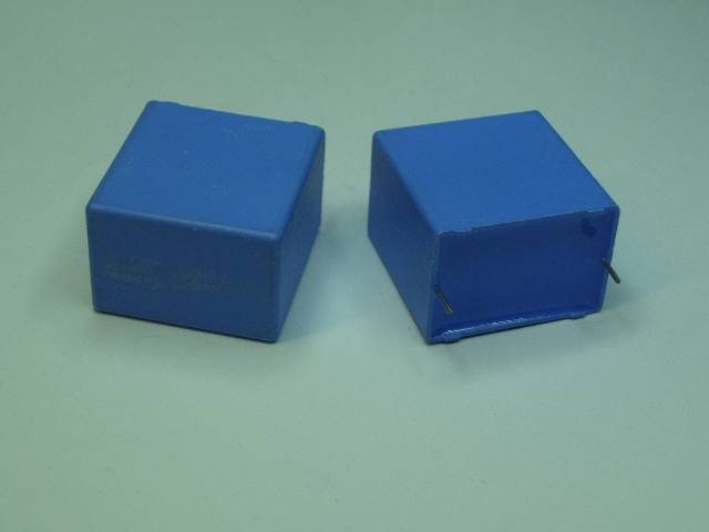 CAP FILM RDL 470N 250V 10% 27LS