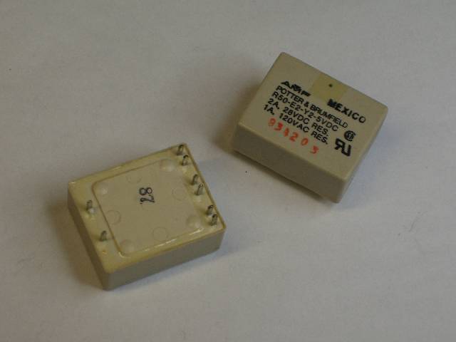RELAY 5VDC 2A  PCMNT 8PINS