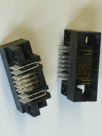 CONNECTOR POWERBLADE 18M PCRA BLK ROHS 66PC/TRAY
