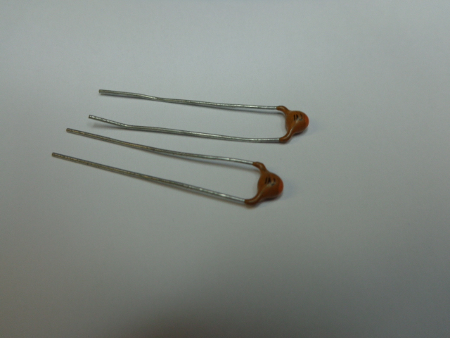 CAP CERAMIC .1UF 100V 5LS BULK 